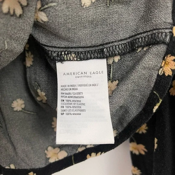 American Eagle Outfitters Blouse Womens S Black w. Yellow Floral Puff Sleeve Top - Picture 13 of 14